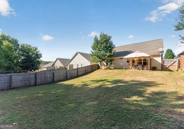 Photo 2 of Single family home for sale at 142 Sugar Creek Dr, Cornelia, GA 30531 | MLS# 10817090 | Listing updated on 2026-09-21