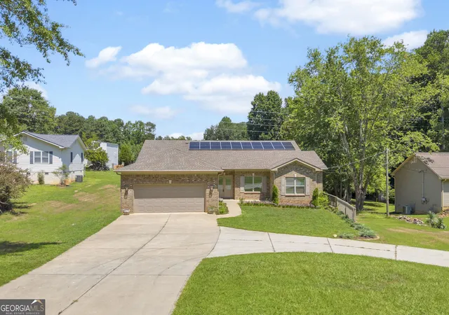 2nd image of 5988 Shadburn Ferry Rd, Buford, GA 30519 | MLS# 10806923