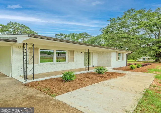 4th image of 371 Church St, Pendergrass, GA 30567 | MLS# 10808122