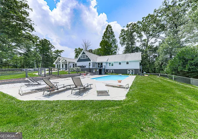 Photo 3 of Single family home for sale at 121 Cider House Ln, Blue Ridge, GA 30513 | MLS# 10817953 | Listing updated on 2026-08-21