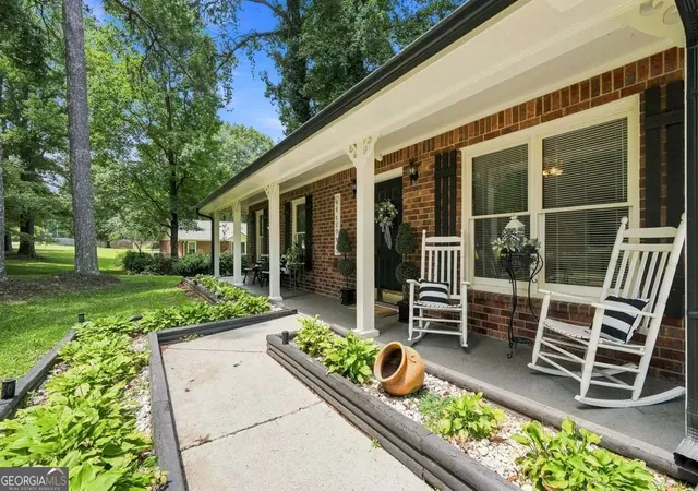 3rd image of 716 County Line Auburn Rd, Winder, GA 30680 | MLS# 10815271