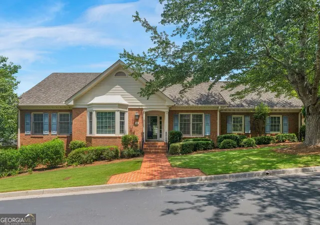 1st image of 6 Downshire Ln, Decatur, GA 30033 | MLS# 10808558