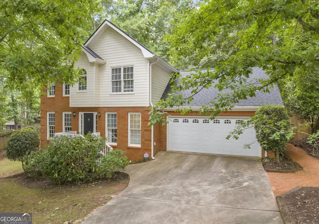 Photo 1 of Sale Pending at 120 Rossiter Ct, Athens, GA 30606 | MLS# 10819928 | Listing updated on 2026-08-27