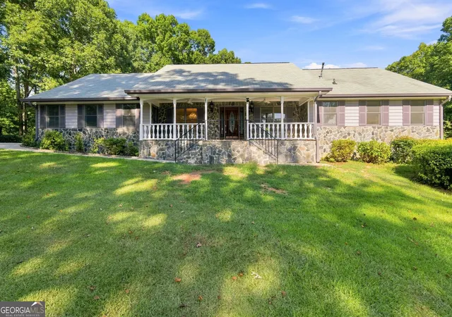Photo 1 of Sale Pending at 706 Fredonia Church Rd, Barnesville, GA 30204 | MLS# 10833270 | Listing updated on 2026-09-15