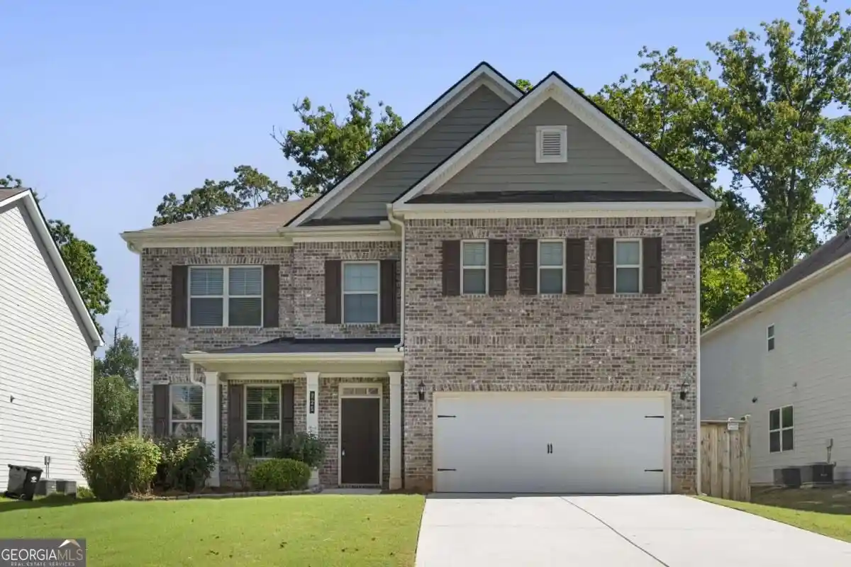 Photo 1 of Sale Pending at 225 Gallant Fox Way, Acworth, GA 30102 | MLS# 10854939 | Listing updated on 2026-10-19
