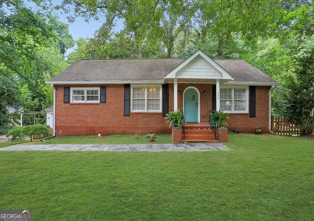 Photo 1 of Single family home for sale at 980 Brookdale Dr, East Point, GA 30344 | MLS# 10831935 | Listing updated on 2026-09-19