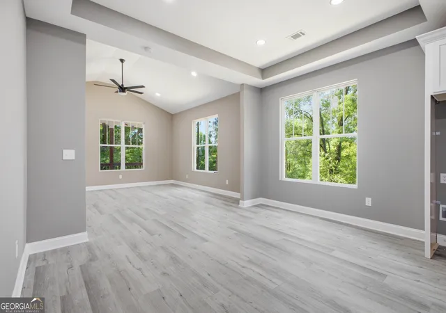 Photo 3 of Single family home for sale at 171 N Dale St, Calhoun, GA 30701 | MLS# 10804674 | Listing updated on 2026-09-11