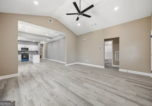 Photo 3 of Single family home for sale at 171 N Dale St, Calhoun, GA 30701 | MLS# 10804674 | Listing updated on 2026-09-11
