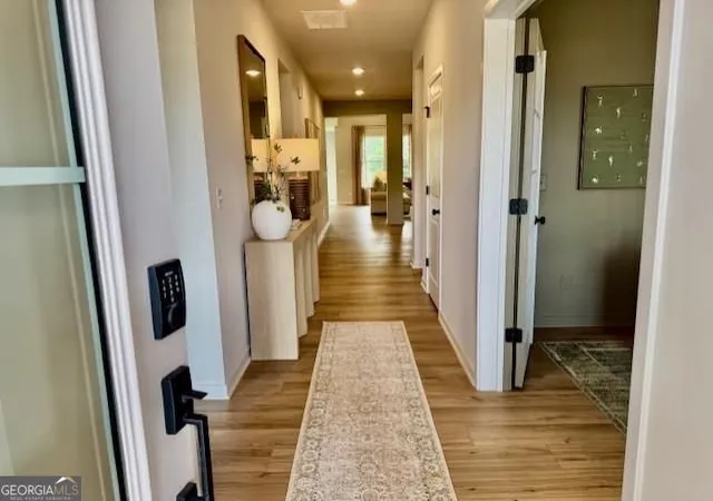 Photo 3 of Single family home for sale at 8550 Oak Hollow Wy, Cumming, GA 30041 | MLS# 10788448 | Listing updated on 2026-09-15