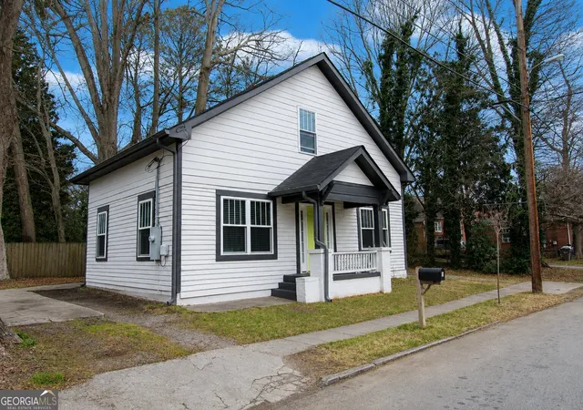 2nd image of 1174 Princess Ave Sw, Atlanta, GA 30310 | MLS# 10695244