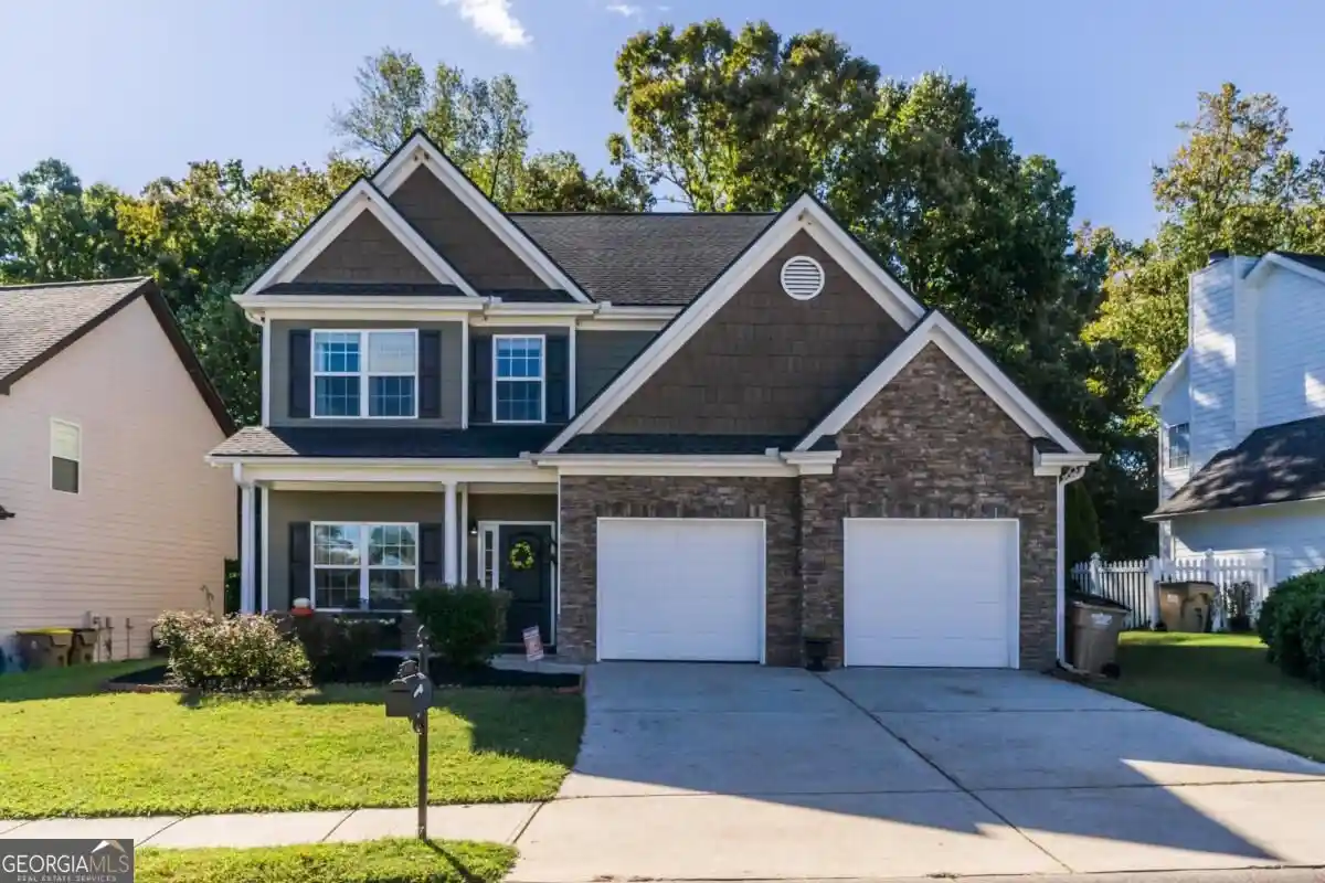 Single family home for sale at 6653 Grand Hickory Dr, Braselton, GA 30517 | MLS# 10875644