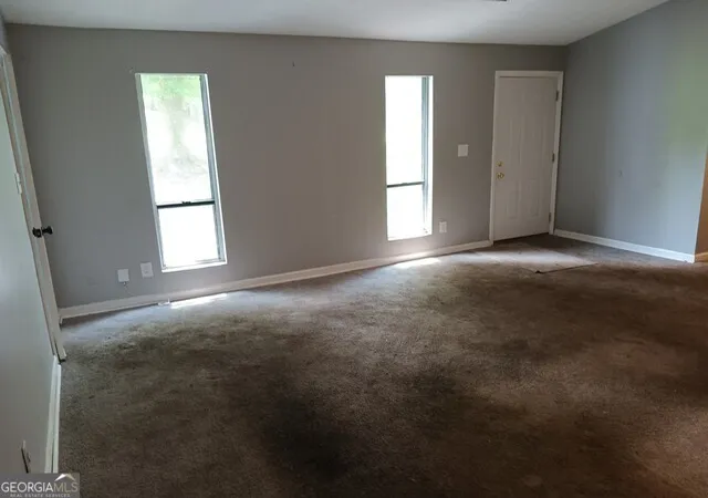 Photo 3 of Single family home for sale at 1015 Salisbury Trl, Riverdale, GA 30296 | MLS# 10813599 | Listing updated on 2026-09-04