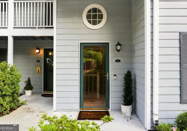 Photo 2 of Condo for sale at 3940 Riverlook Pkwy Se #103, Marietta, GA 30067 | MLS# 10826325 | Listing updated on 2026-08-28