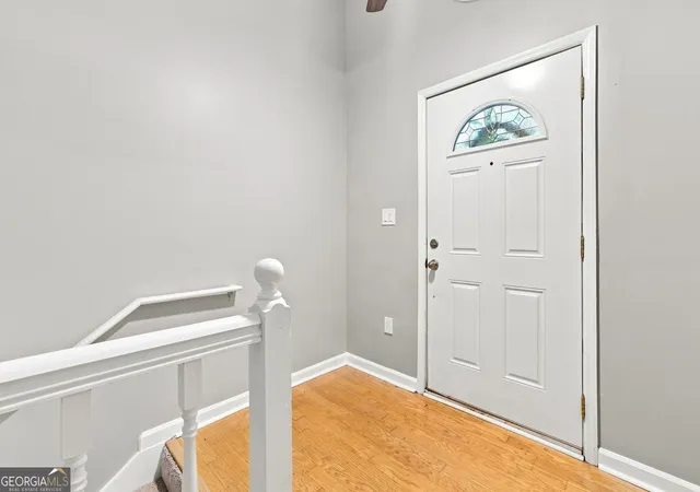 Photo 3 of Condo for sale at 3940 Riverlook Pkwy Se #103, Marietta, GA 30067 | MLS# 10826325 | Listing updated on 2026-08-28