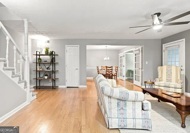 Listing Photo 5 - Condo for sale in building located at 3940 Riverlook Pkwy SE, Marietta, GA 30067 - Unit #103