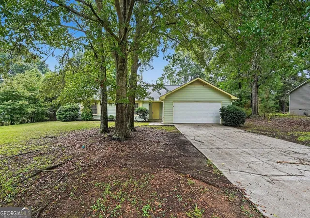 Photo 1 of Single family home for sale at 152 Olde Hampton Way, Hampton, GA 30228 | MLS# 10816773 | Listing updated on 2026-09-13