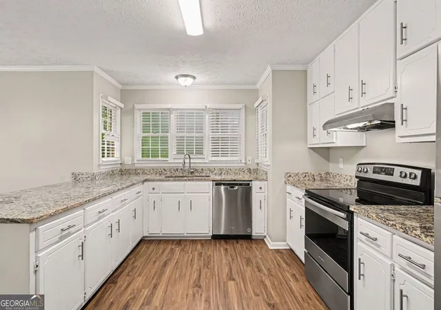 Photo 2 of Single family home for sale at 152 Olde Hampton Way, Hampton, GA 30228 | MLS# 10816773 | Listing updated on 2026-09-13