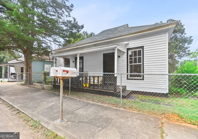 Photo 1 of Multi family home for sale at 209 Ware St, Lagrange, GA 30241 | MLS# 10836903 | Listing updated on 2026-09-14