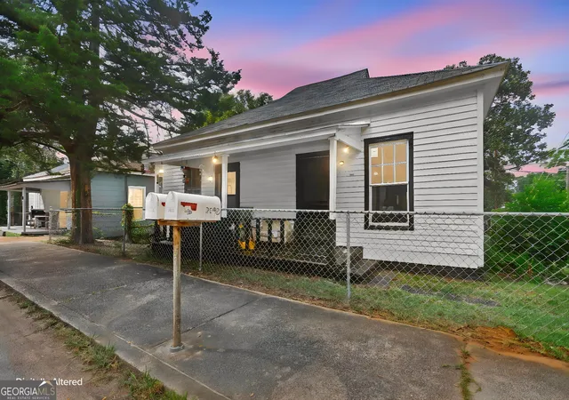 Photo 2 of Multi family home for sale at 209 Ware St, Lagrange, GA 30241 | MLS# 10836903 | Listing updated on 2026-09-14