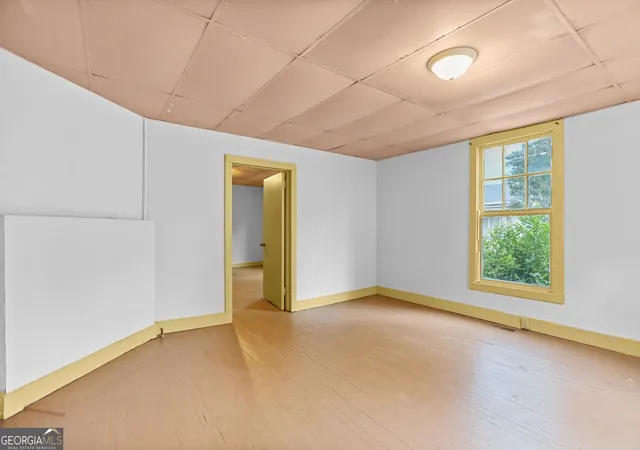 Listing Photo 4 - Condo for sale in building located at 209 Ware St, Lagrange, GA 30241