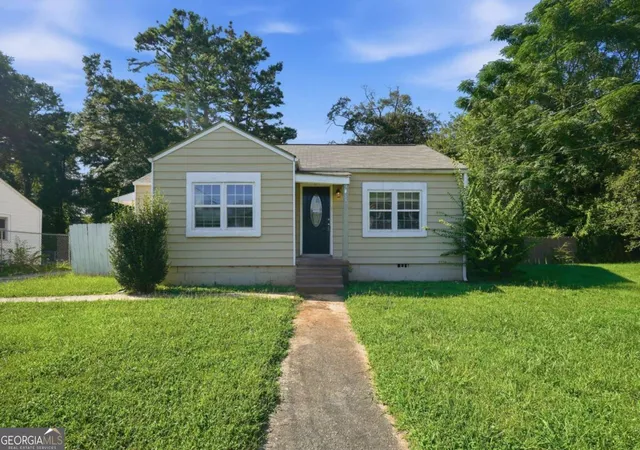 Photo 1 of Sale Pending at 3033 Washington Rd, Atlanta, GA 30344 | MLS# 10823437 | Listing updated on 2026-08-24