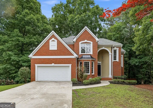 Photo 2 of Sale Pending at 6018 Vicksburg Ct, Conyers, GA 30094 | MLS# 10805615 | Listing updated on 2026-09-09