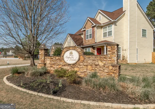 Homes for sale in Villa Rica, GA | 272 Augusta Woods Dr, Villa Rica, GA 30180 | MLS# 10766277