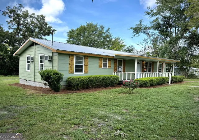 3rd image of 107 W Norris St, Adrian, GA 31002 | MLS# 10834651
