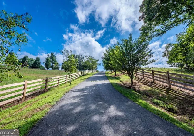 Photo 4 of House for sale at 755 Harris Rd, Jasper, GA 30143 | MLS# 10671199 | Listing updated on 2026-08-18