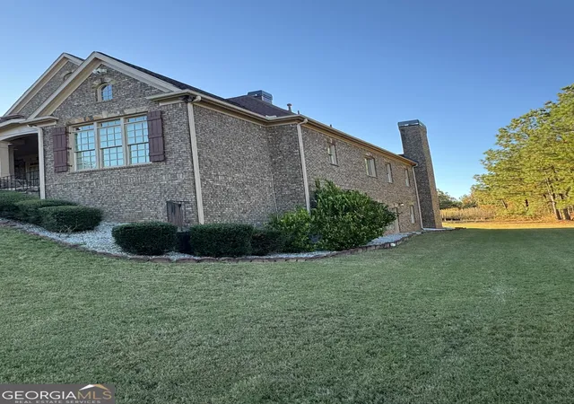 Photo 4 of Sale Pending at 5300 Brookhollow Dr, Douglasville, GA 30135 | MLS# 10632547 | Listing updated on 2026-09-05