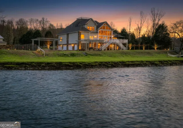 Photo 3 of Mansion for sale at 291 Kyle Arp Rd, Blue Ridge, GA 30513 | MLS# 10764703 | Listing updated on 2026-09-20