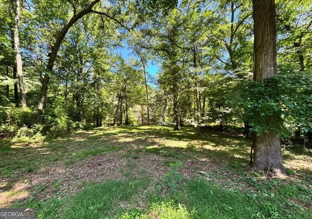 1st image of 100 Saxon Woods Dr, Athens, GA 30607 | MLS# 10816407