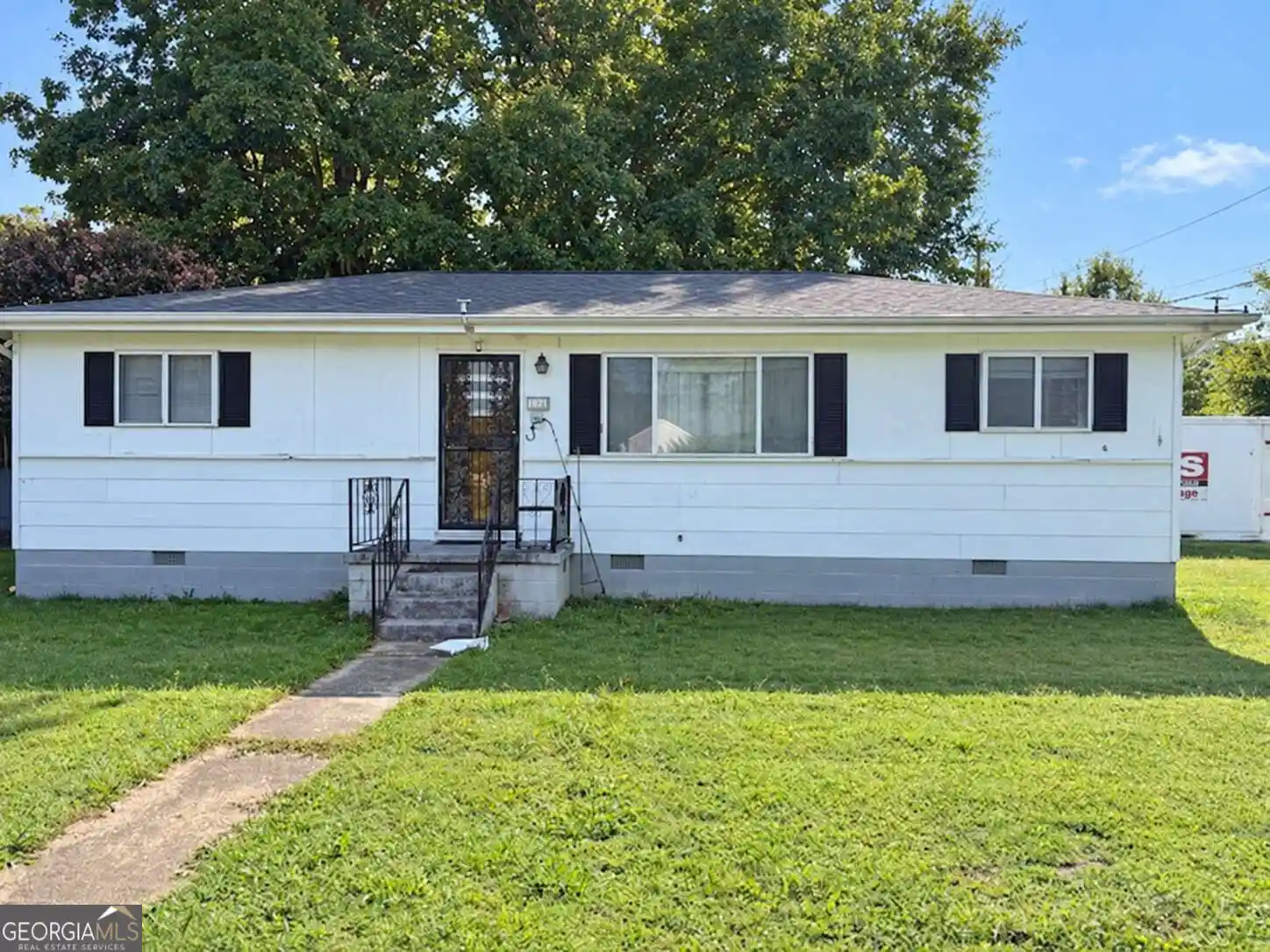 Single family home for sale at 1110 Henderson Ave, Rossville, GA 30741 | MLS# 10878729