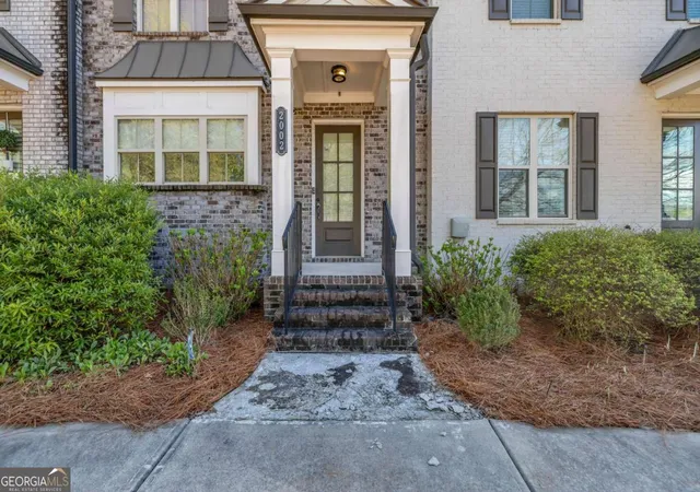 Homes for sale in Alpharetta, GA | 2002 Forte Ln, Alpharetta, GA 30009 | MLS# 10755959