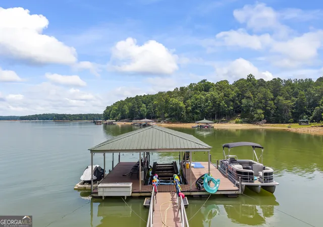Homes for sale in Lavonia, GA | 540 Capri Pt, Lavonia, GA 30553 | MLS# 10797833