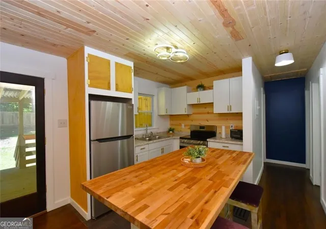 Photo 1 of Single family home for sale at 2030 Sanders Dr, Austell, GA 30168 | MLS# 10737764 | Listing updated on 2026-07-09