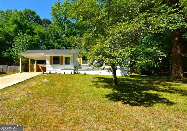 Photo 2 of Single family home for sale at 2030 Sanders Dr, Austell, GA 30168 | MLS# 10737764 | Listing updated on 2026-07-09