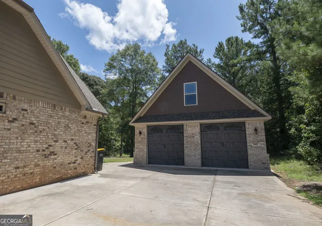 Photo 3 of Single family home for sale at 155 Chantilly Ln, Fayetteville, GA 30215 | MLS# 10819663 | Listing updated on 2026-09-02