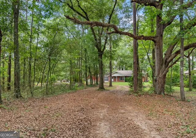 Photo 3 of Single family home for sale at 139 Riverview Dr, Bainbridge, GA 39817 | MLS# 10825660 | Listing updated on 2026-09-12
