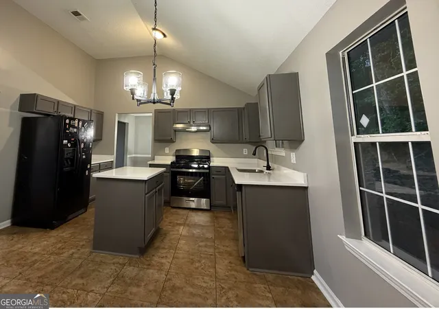 2nd image of 3917 Creek Shoals Ln, Ellenwood, GA 30294 | MLS# 10808974