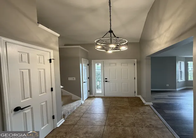 4th image of 3917 Creek Shoals Ln, Ellenwood, GA 30294 | MLS# 10808974