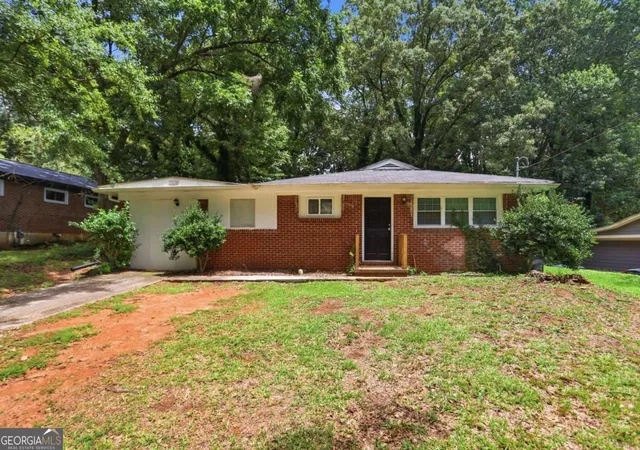 Photo 2 of Single family home for sale at 1836 Evans Dr Sw, Atlanta, GA 30310 | MLS# 10812320 | Listing updated on 2026-09-07