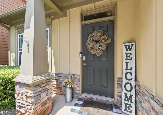 Photo 3 of Single family home for sale at 65 Highland Pointe Cir E, Dawsonville, GA 30534 | MLS# 10825412 | Listing updated on 2026-10-08