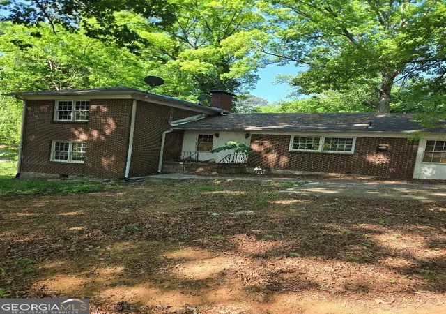 Photo 3 of Single family home for sale at 1045 Peyton Rd Sw, Atlanta, GA 30311 | MLS# 10790947 | Listing updated on 2026-10-09