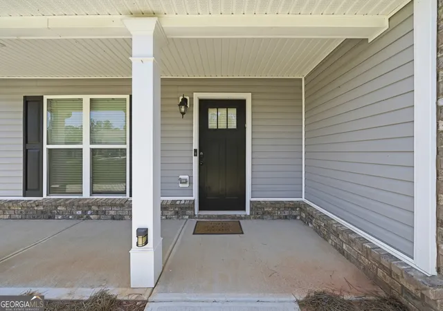 Photo 3 of Single family home for sale at 381 Riley Cir NW, Milledgeville, GA 31061 | MLS# 10781150 | Listing updated on 2026-08-06