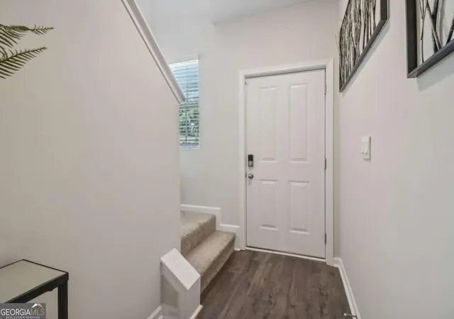 Photo 4 of Townhouse for sale at 518 Woodcreek Cir Sw #11, Atlanta, GA 30331 | MLS# 10829017 | Listing updated on 2026-10-08