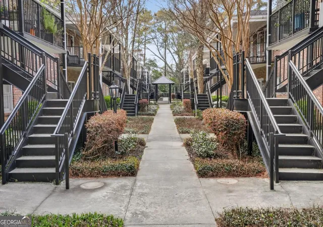 Photo 2 of Condo for sale at 3675 Peachtree Rd Ne #19, Atlanta, GA 30319 | MLS# 10834723 | Listing updated on 2026-09-10