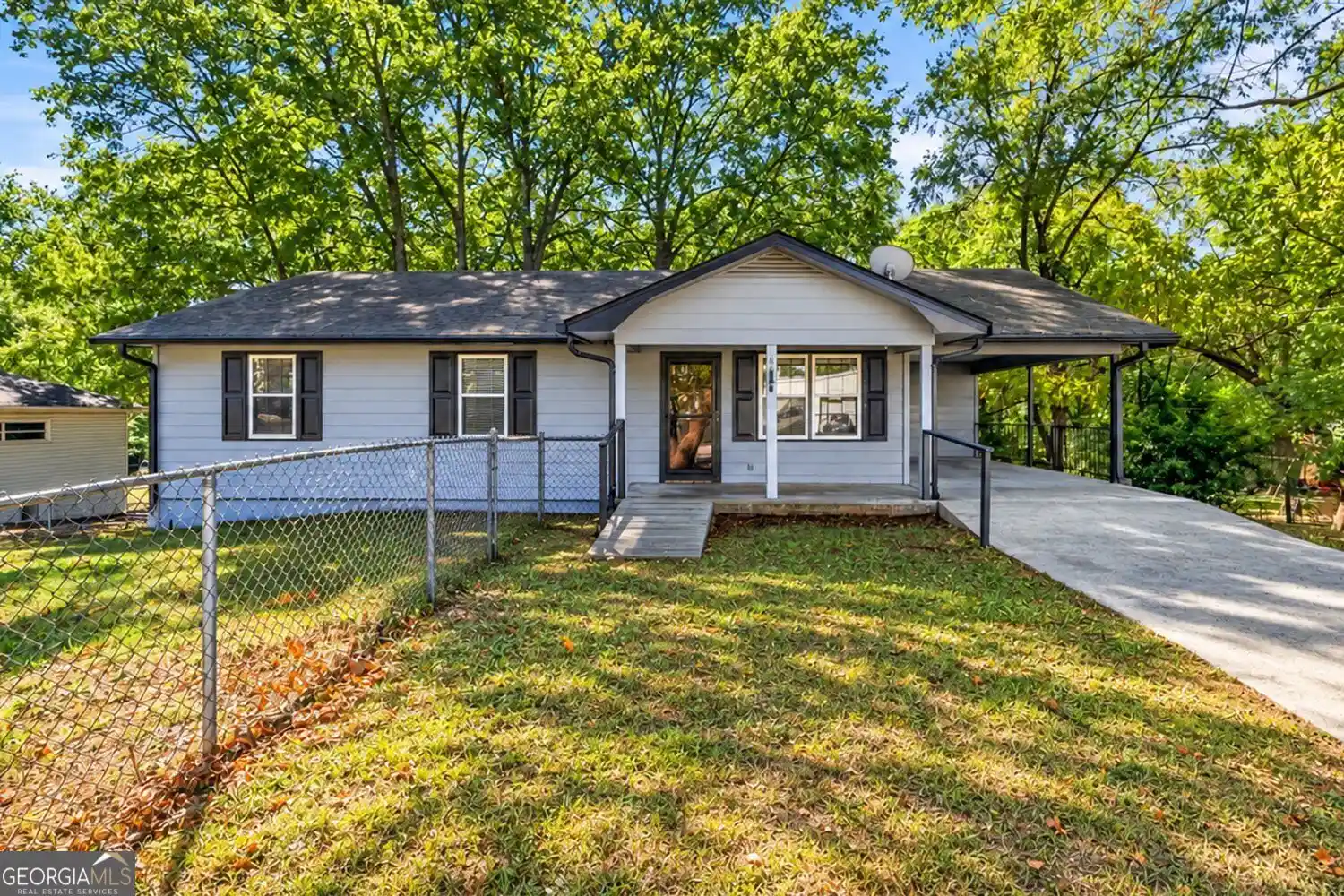 Photo 1 of Single family home for sale at 204 Lovvorn Rd, Carrollton, GA 30117 | MLS# 10875739 | Listing updated on 2026-10-29
