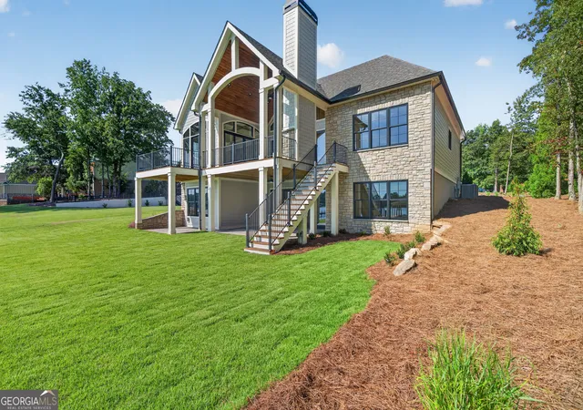 Photo 3 of Single family home for sale at 213 Lakecrest Dr Ne, Milledgeville, GA 31061 | MLS# 10782325 | Listing updated on 2026-08-16