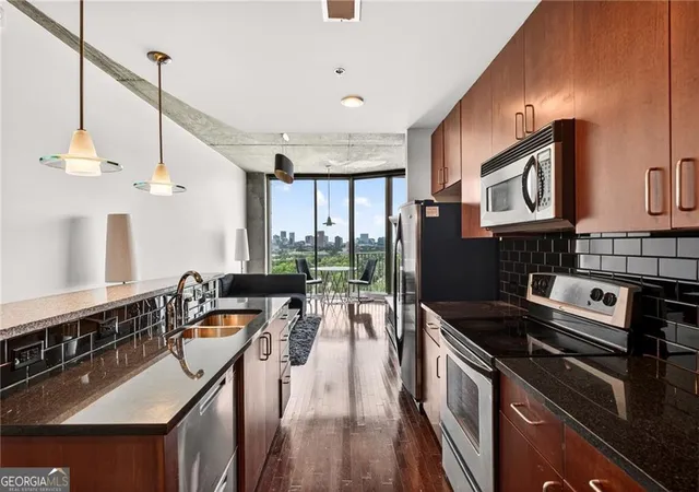 2nd image of 361 17th St Nw #2013, Atlanta, GA 30363 | MLS# 10754641